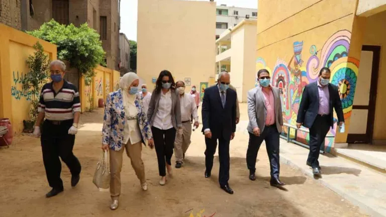 محافظة الجيزة: يناشد أولياء الأمور بعدم التواجد بمحيط لجان الثانوية العامة .. ويتفقد المدارس بحى جنوب والدقى