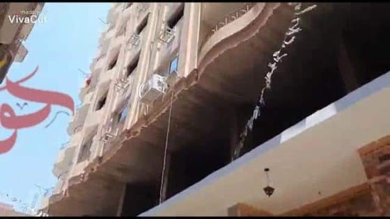 شاهد بالفيديو .. إزالة برج مخالف بالحوامدية فى محافظة الجيزة مكون من 13 طابق