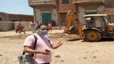 رفع القمامة والأتربة من مركز شباب نزلة سلام بالصف تمهيدا لبناء سور ومبنى ادارى عليه