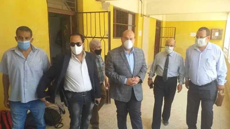 الشهابى بالحوامدية لتفقد لجان الثانوية العامة .. ويشدد على منع تجمع أولياء الأمور أمام اللجان