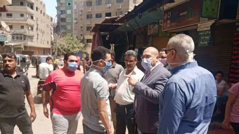 نائب محافظ الجيزة يشدد أصحاب المقاهي والكافتريات والمطاعم بالألتزام بشروط الفتح .. تعرف على تفاصيل جولته بأوسيم