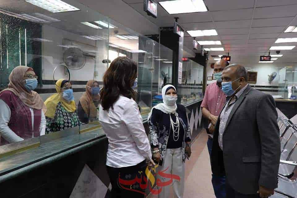 تمهيدا لتحويل كافة المعاملات إلكترونياً .. نائب محافظ الجيزة تتفقد المراكز التكنولوجية بهذه الاحياء
