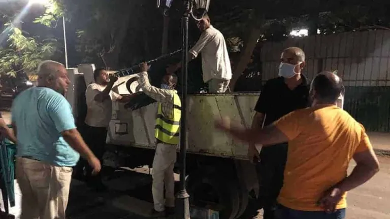 حى الدقى: يشن حملة لرفع الاشغالات .. 500 جنيه غرامة لانتظار السيارات المخالفة