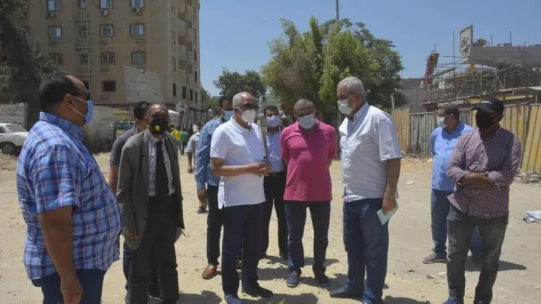 شاهد بالصور .. محافظ الجيزة يتابع مشروعات تطوير المنصورية والمريوطية وترسا