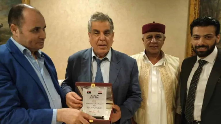 بالصور ..مجلس الأعمال الأفروآسيوي يكرم مشايخ وأعيان ليبيا
