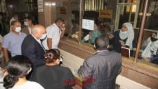 استجابة لشكاوى المواطنين .. محافظ الجيزة ” لا وجود لمتقاعس عن العمل “.. وينذر موظفى حى بولاق الدكرور