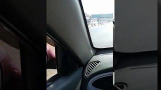 شاهد بالفيديو .. انفجار سيارتين إثر تصادمهما بدائرى المعادى