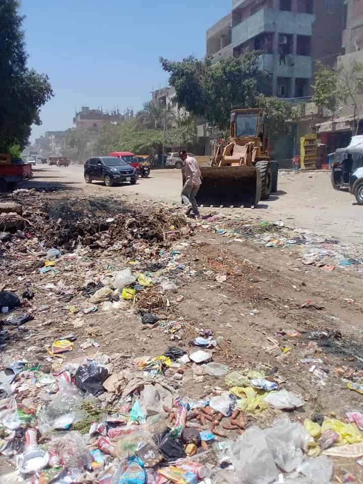 وقف أعمال بناء وسحب المعدات ورفع تراكمات القمامة والأتربة وتجريد الطرق بالصف جنوب الجيزة