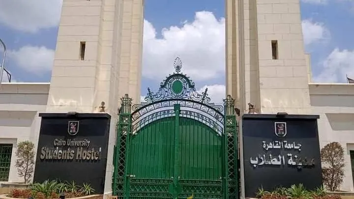 الخشت: استكمال أعمال البنية التحتية التكنولوجية بمدن جامعة القاهرة وتحويلها إلى مدن ذكية