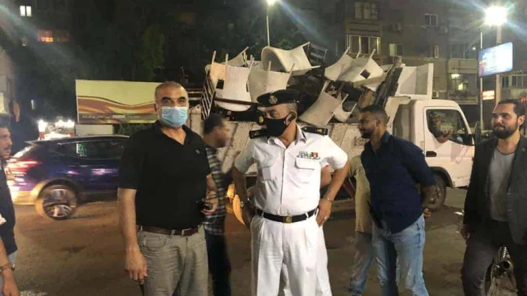 حى الدقى: حملة مسائية مكبرة لرفع الاشغالات .. غرامة 500 جنيه لرش المياه بالشارع