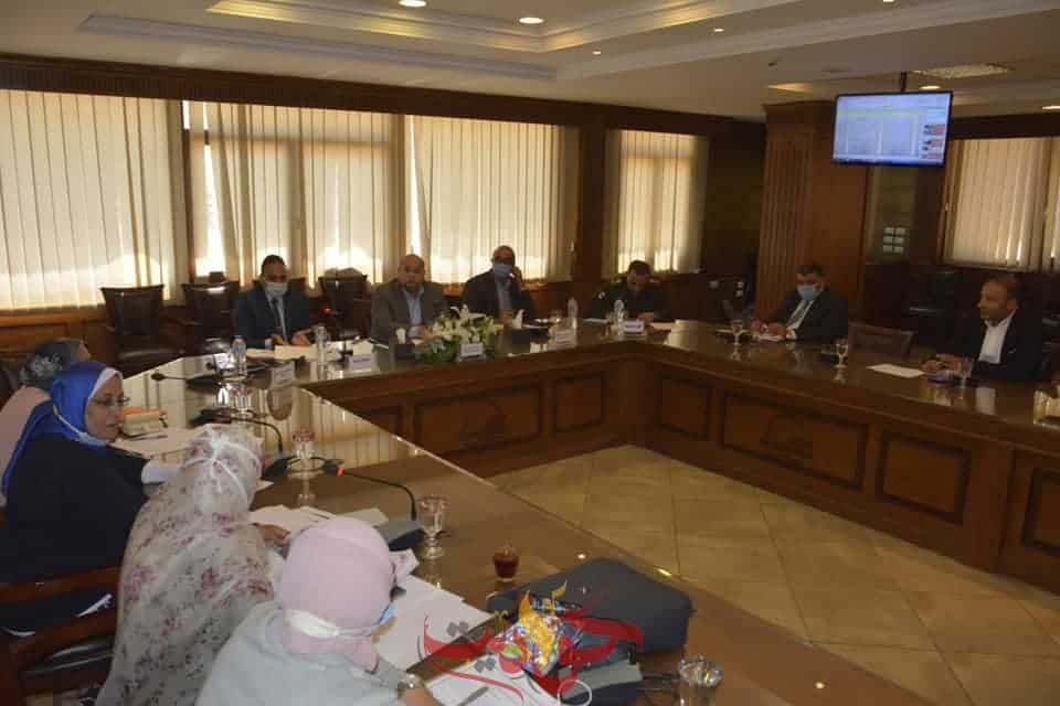 برئاسة الشهابى .. لجنة لمراجعه تراخيص البناء فى الجيزة