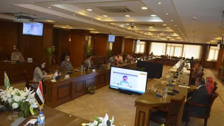 للتدريب على منظومة الخدمات الحكومية .. ورشة عمل لرؤساء الأحياء والمراكز