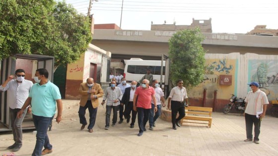 التواجد على مدار اليوم بمدارس تلقى طلبات التصالح