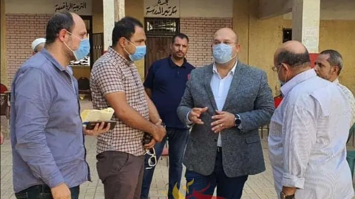 الشهابى: يتابع طلبات التصالح فى مركزى أبو النمرس والبدرشين ويتفقد مزلقان السكة الحديد بالأخير .. يستمع لشكاوى المواطنين