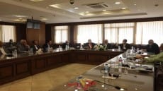 لهذه الأسباب .. محافظ الجيزة يلتقى بأصحاب مصانع الطوب بالصف وأطفيح