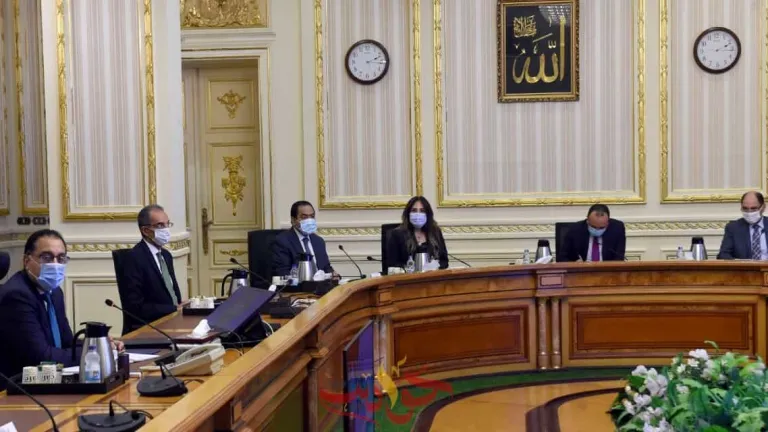 مدبولى يتابع إجراءات تدريب الموظفين المرشحين للانتقال للعاصمة الإدارية