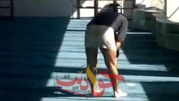 الصلاة بالفانلة الحمالات والشورت جائز ام لا .. الأزهر يجيب