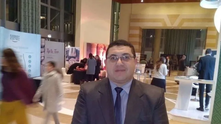 الكاتب الصحفى وليد سلام يهنئ الاستاذ أمير غوينم لتوليه منصب مدير بنك القاهرة بمصر الجديدة