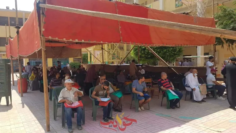 استجابة لما نشرته "حواديت أون لاين": محافظ الجيزة .. يُصدر توجيهاته بزيادة عدد منافذ تلقى طلبات التصالح من المواطنين