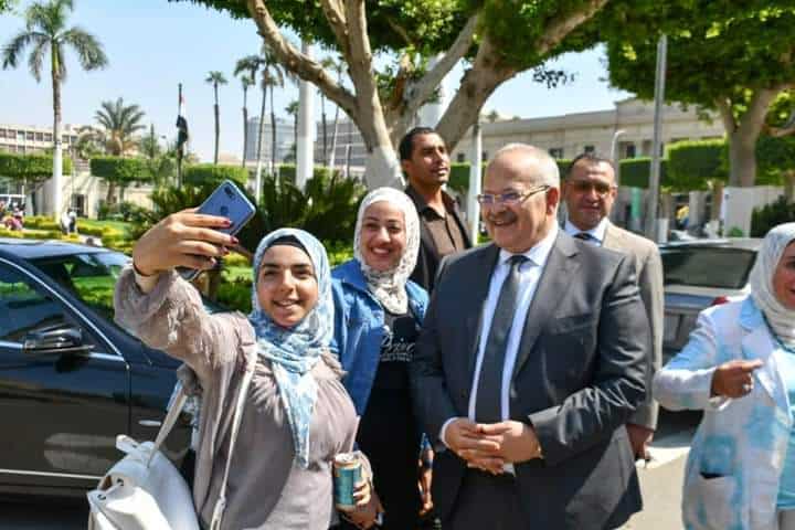 الخشت يعلن توسع جامعة القاهرة في دعم الطلاب غير القادرين في العام الدراسي الجديد