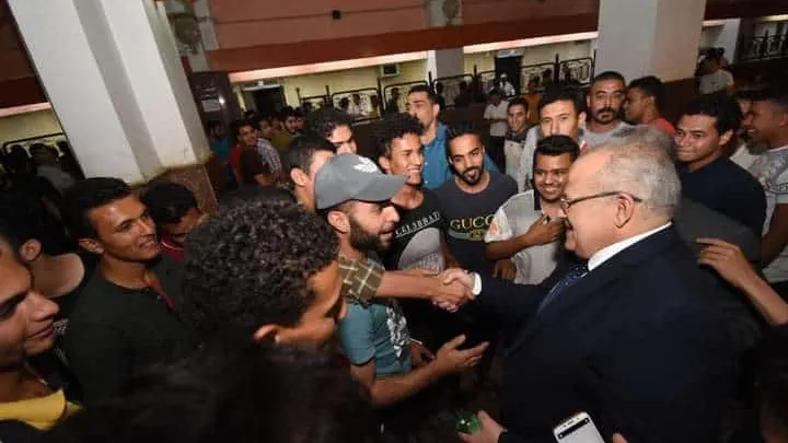 الخشت يعلن توسع جامعة القاهرة في دعم الطلاب غير القادرين في العام الدراسي الجديد