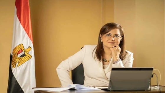 لبحث تكليفات السيسى .. وزراء التخطيط والقوى العاملة والتضامن يجتمعون بشأن مد مدة صرف مبلغ الإعانة للعمالة غير المنتظمة