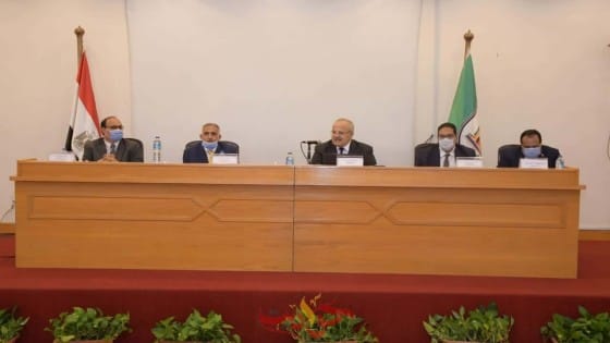 مجلس جامعة القاهرة يعتمد استراتيجية العام الدراسي الجديد .. منها دعم الطلاب غير القادرين