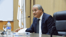وزير التموين .. غرف عمليات بالمديريات تتابع توافر وعمل المخابز ومنافذ صرف السلع .. حملات يومية على الأسواق .. فتح المجمعات الاستهلاكية للمواطنين حتى ثالث ايام العيد
