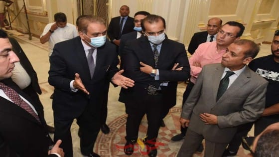 شاهد بالصور .. جولة تفقدية لوزير شئون المجالس النيابية لمتابعة التجديدات بمجلس الشيوخ