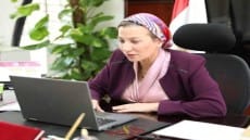 وزيرة البيئة