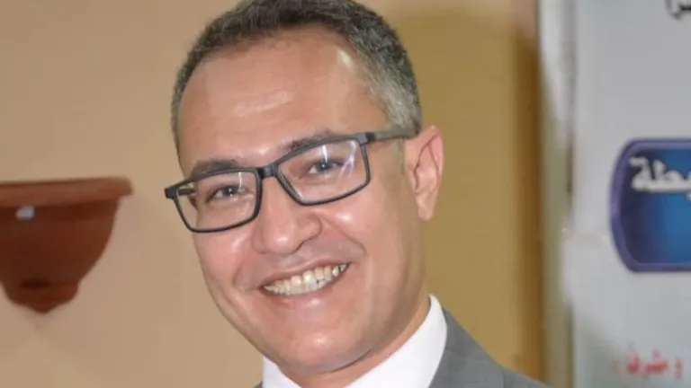 مشاعل النور .. ومعاول الظلام