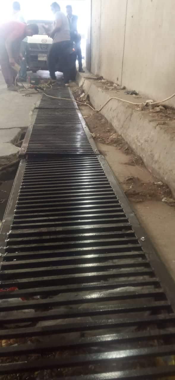 استعداداً لفصل الشتاء .. حى جنوب الجيزة تركيب بلاعات الامطار بهذه المناطق .. الإنتهاء من مشكله الصرف الصحي بشارع المحطه .. سرقة صفايات الامطار بنفق النهضة وتركيب بدلا منها