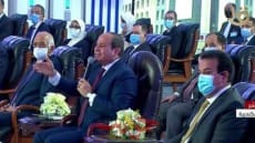 السيسى : رهانى على المصريين كسبان .. بنصلح فى الأرض.. لو بفسد هبقى خايف لأن مش معايا ربنا .. الدولة والشعب كيان واحد لا يتجزأ