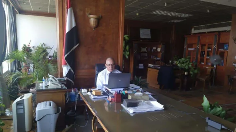 إستعداداً لموسم السيول والأمطار .. عبد العاطي يتابع سيناريوهات كيفية التعامل معها