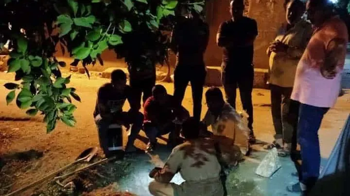 استجابة فورية لـ "حواديت أون لاين" .. إصلاح كسر ماسورة المياة فى الحوامدية ولجنة كبرى من الكهرباء لرفع الكابلات