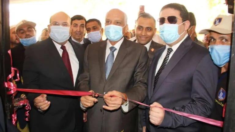 محافظ الجيزة يفتتح عدة منشآت طبيه .. منها الرعاية المركزة بمستشفي ٦ أكتوبر المركزى  والطوارئ بصدر بالعمرانية