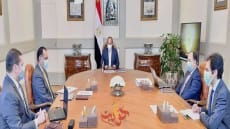 السيسى: يوجه بتطوير منظومة الجمارك وتبسيط الإجراءت المستندية .. تزويد المنافذ والموانئ بمعامل فحص متكاملة وربطها اليكترونياً بمختلف الجهات المختصة