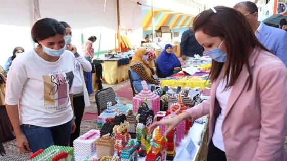 شاهد بالصور .. افتتاح معرض الحرف اليدوية لشباب الخريجين والأسر المنتجة بالجيزة