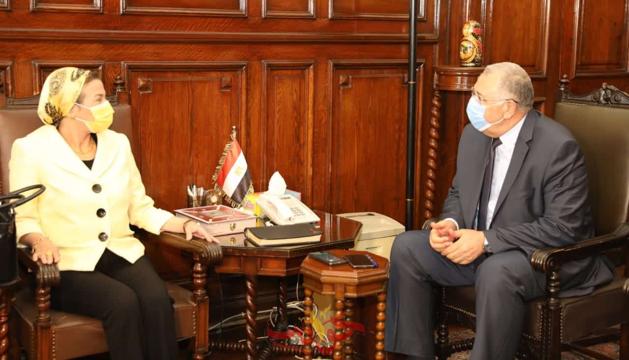 الزراعة والبيئة يجتمعان .. لبحث كيفية الاستفادة من المخلفات والمتبقيات الزراعية والحيوانية