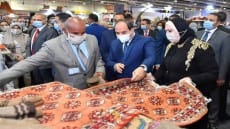 شاهد بالصور .. السيسى يفتتح معرض تراثنا لمنتجات وفنون الحرف التراثية