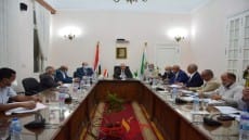 محافظ الجيزة .. إعداد جدول زمني لإنهاء مشروعات مياه الشرب والصرف الصحى