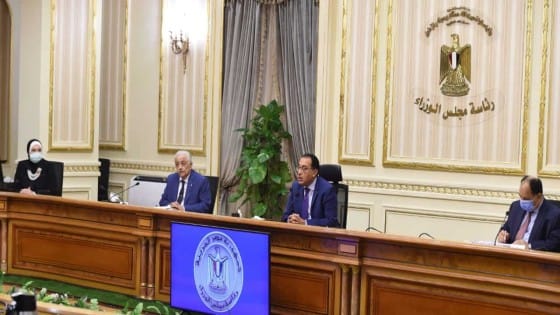 تنفيذاً لتكليفات السيسى.. لجنة مشتركة من وزارتي التعليم والمالية لزيادة اجور المعلمين