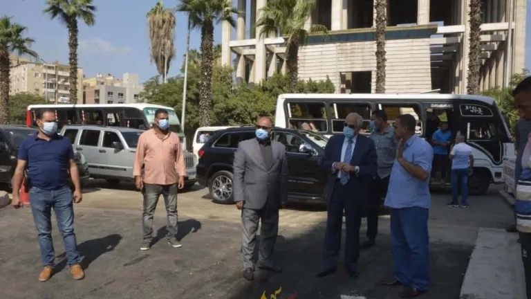 محافظ الجيزة يتفقد أعمال رصف وتطوير شارع فاطمة رشدي بالعمرانية .. يشدد على رئيس الحى بالمتابعة الدورية