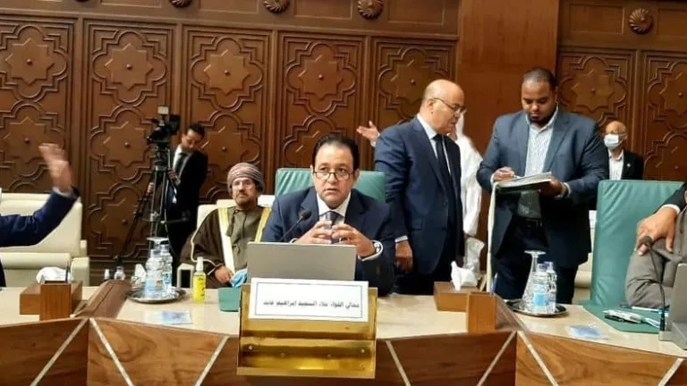 أهالى الصف يهنئون " جيفارا الجيزة " النائب " علاء عابد " لفوزه بمنصب النائب الأول لرئيس البرلمان العربى ..مؤكدين : أنه فخر وعزة لنا جميعا