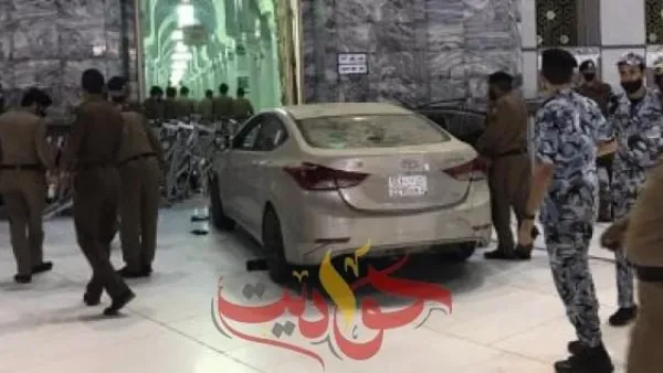 شاهد بالفيديو.. حادث اقتحام ساحة الحرم المكي بسيارة