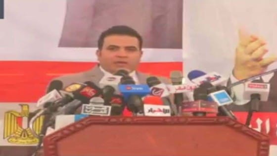 الاعلامي محسن داود