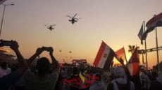 احتفالا بذكرى أكتوبر.. الطائرات تزين سماء المنصة بمحيط النصب التذكاري