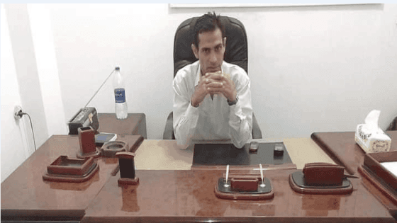 المستشار احمد شوق يهنئ الدكتور زياد عكاشة لحصوله على درجة الماجستير فى التخطيط للتنمية المستدامة من جامعة القاهرة