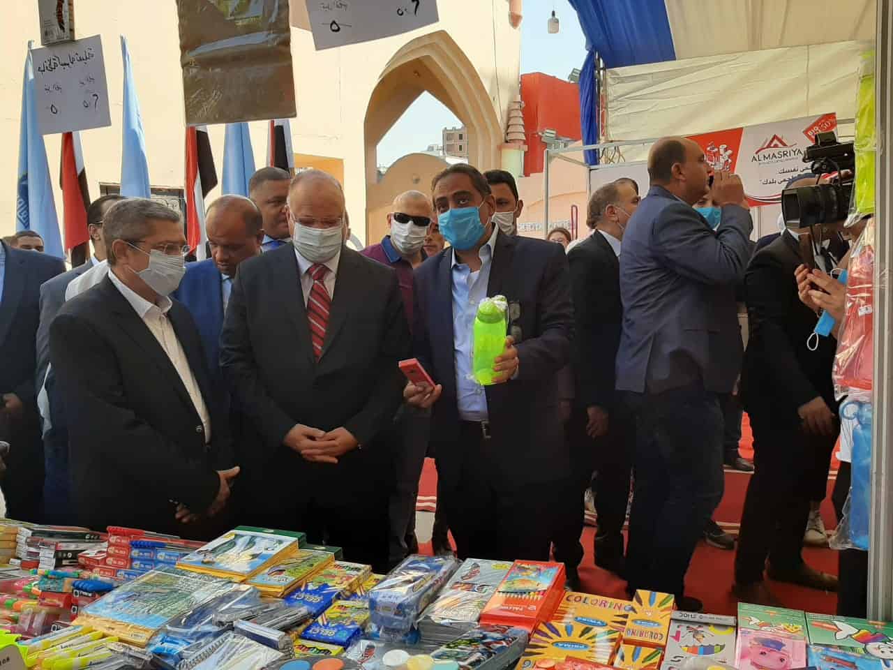 محافظ القاهرة يفتتح معرض" سوق مصر" لمستلزمات الاسرة والمدارس بخصومات تتجاوز  ٥٠ %