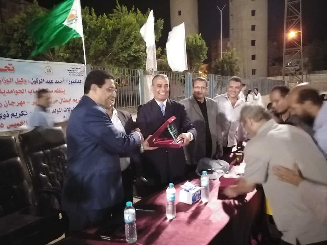 وكيل وزارة الشباب والرياضة: يُكريم أبطال حرب أكتوبر وقدامى الرياضيين بمركز شباب مدينة الحوامدية (صور)